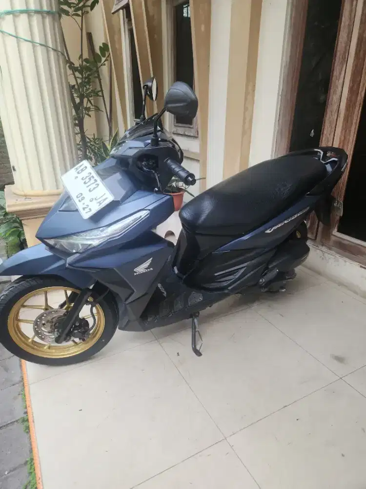 Vario 150 biru doff velg emas 2017 gbm