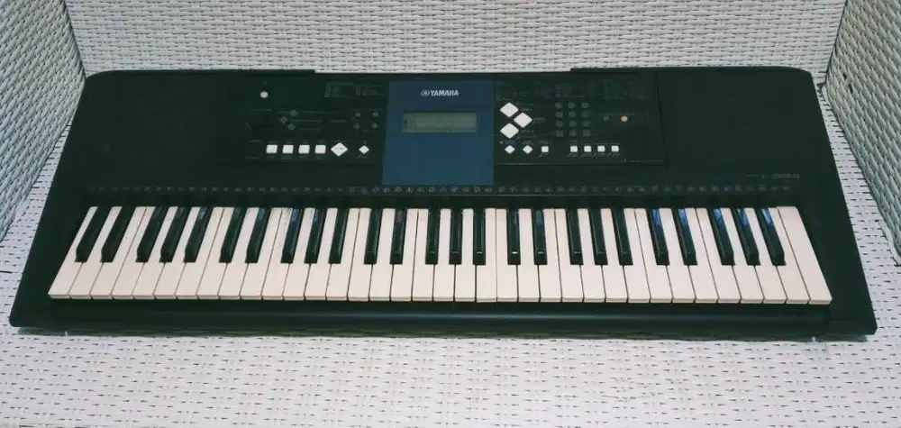 Keyboard Yamaha PSR E333
