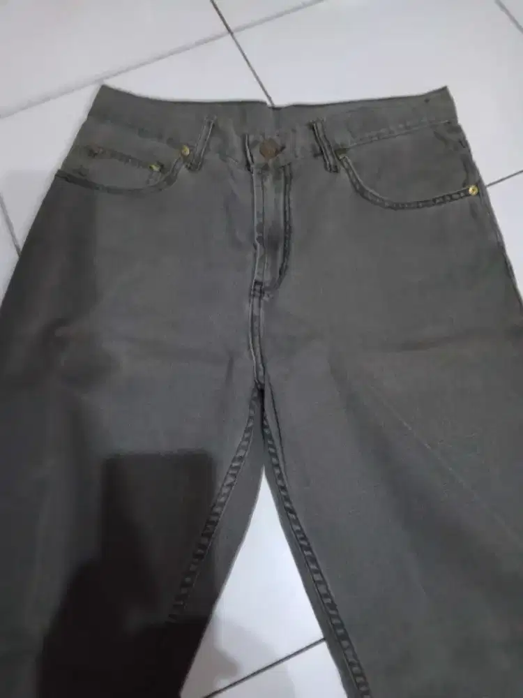 Celana panjang jeans size 32