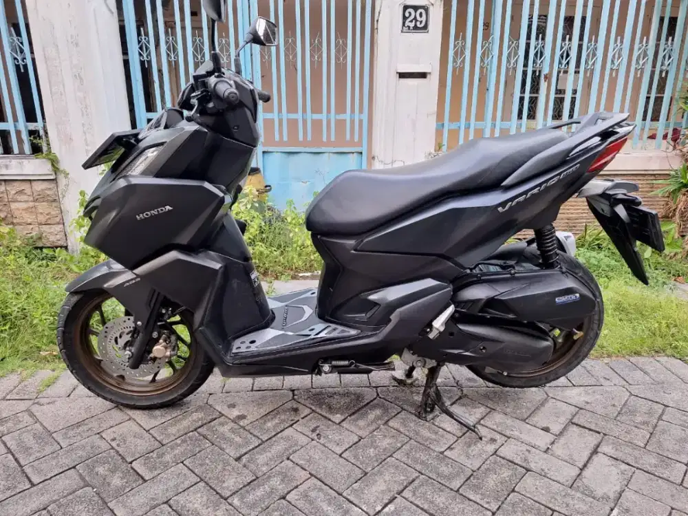 Vario ABS 2022 km 18 rb plat w sda kondisi istimewa
