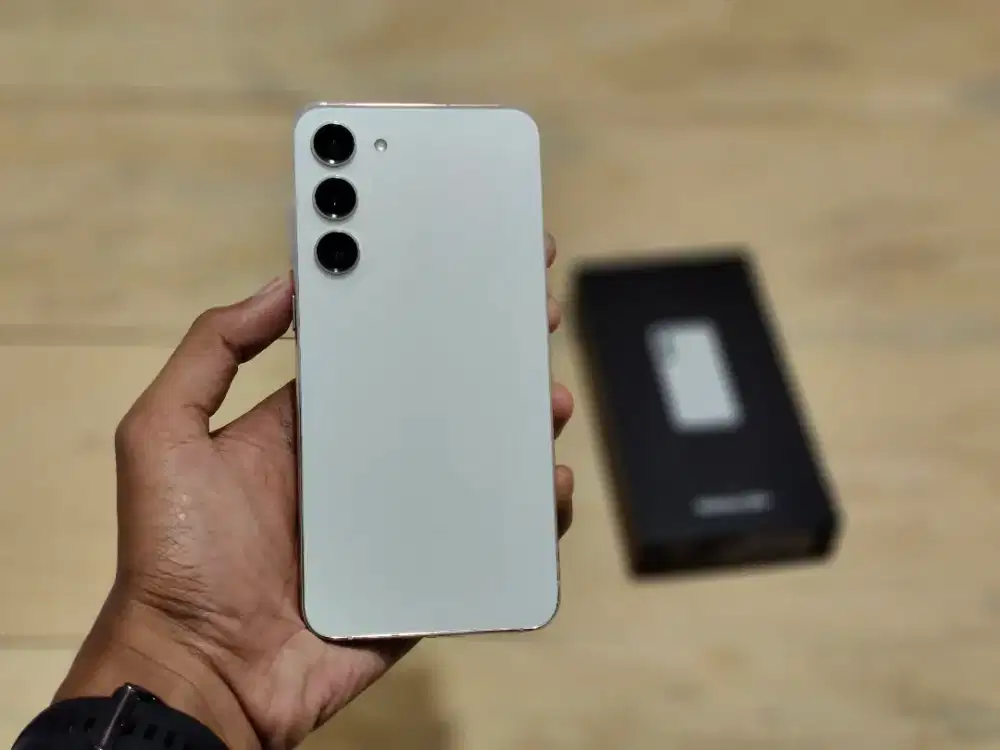 samsung s23+ 8/512 bisa tt