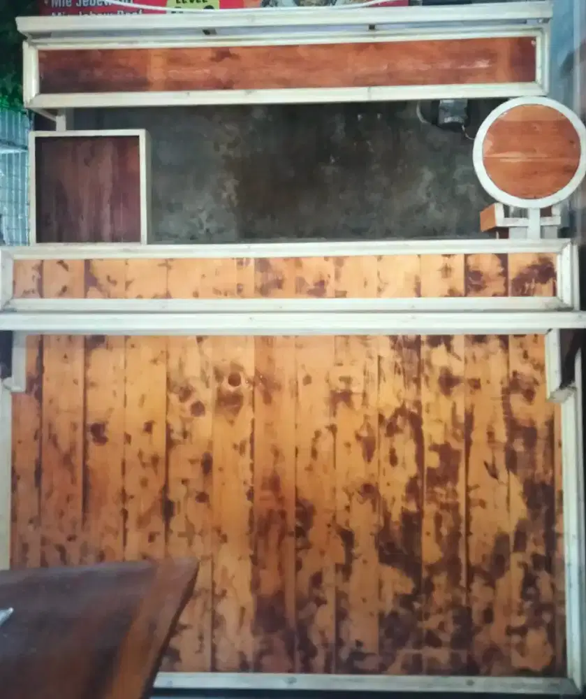 Rombong kayu jati belanda