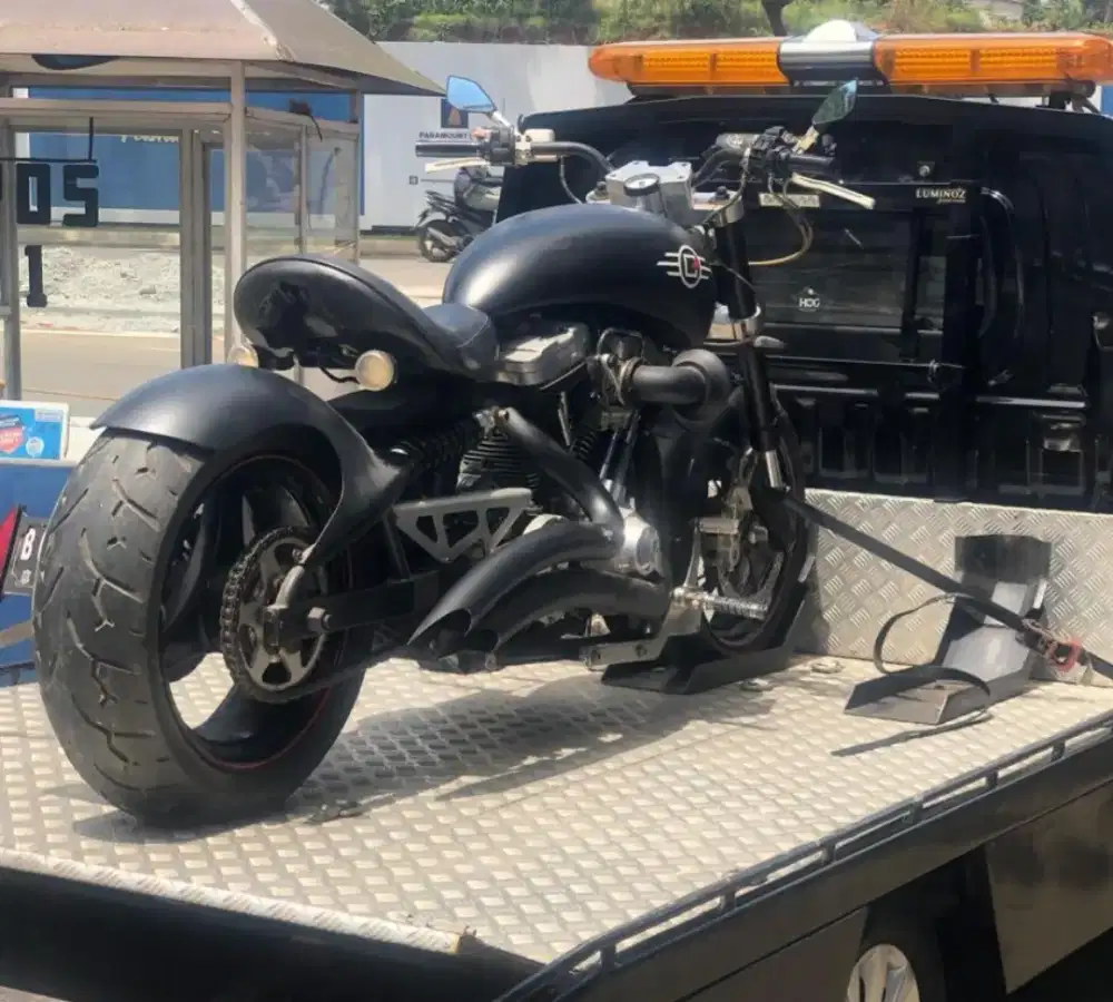 Confederate
G1
Hellcat 2001