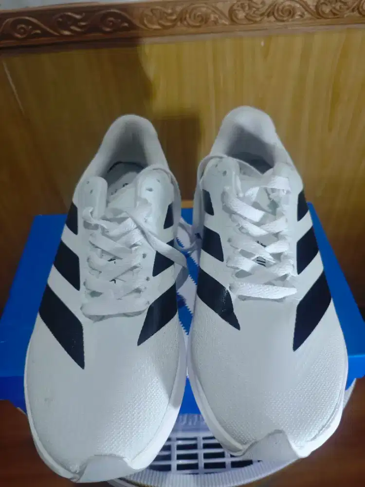 SEPATU ADIDAS ADIZERO EVO SL
