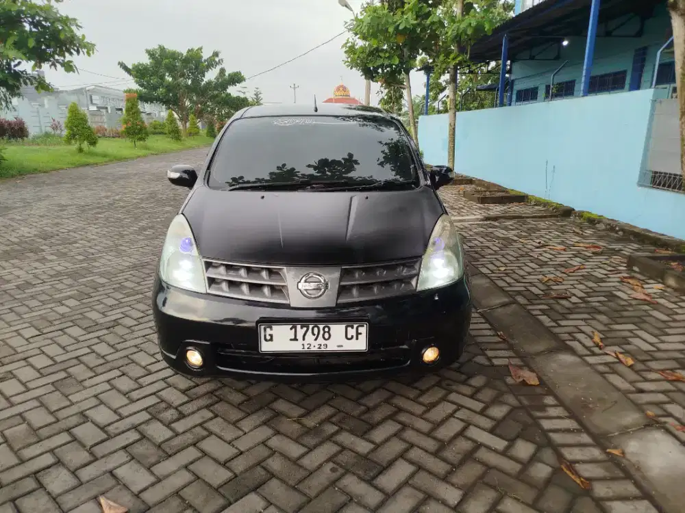 Grand Livina SV 2009