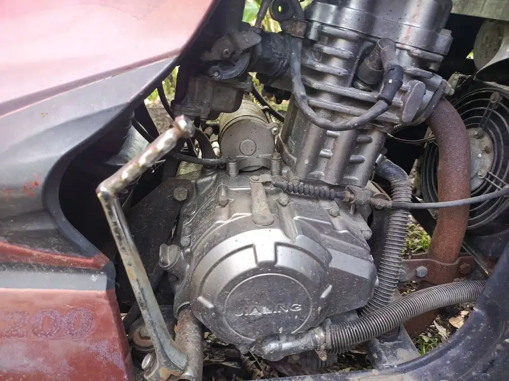 motor tiga roda seperti viar 200 cc (JIALING JH 200)