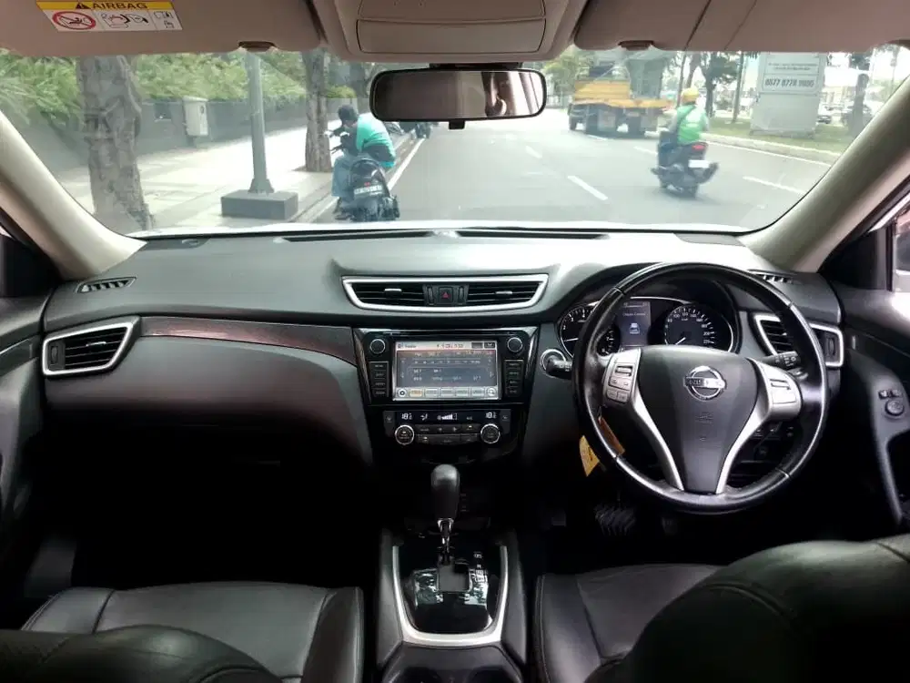 (KM60000)NISSAN XTRAIL 2.5 AT 2017 NIK 2016 KM RENDAH ISTIMEWA