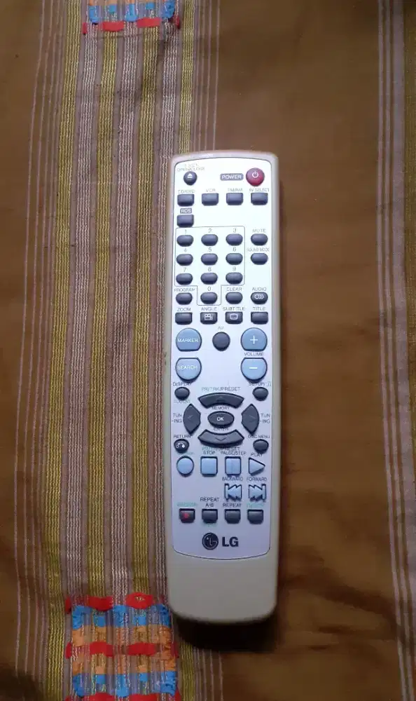 REMOT LG VIDEO VHS (VCR/DVD/CD/AV)