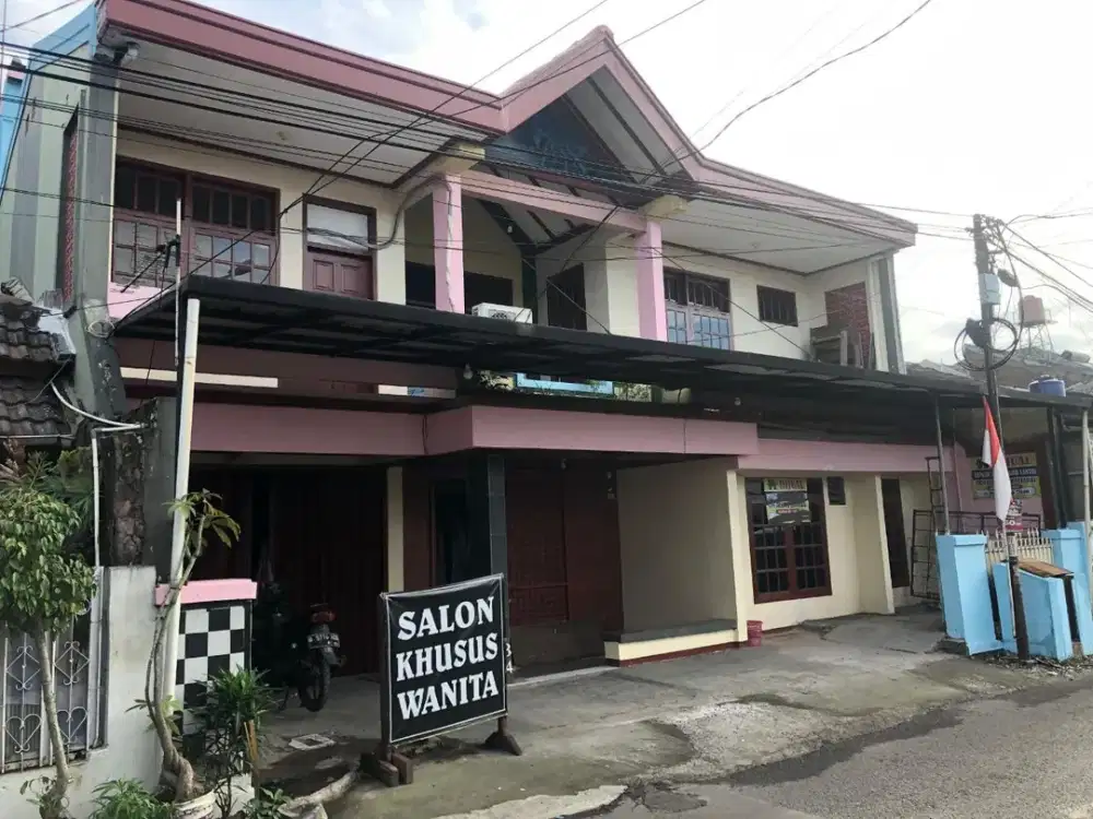 Rumah siap huni strategis Cocok Untuk Usaha di Riung Bandung