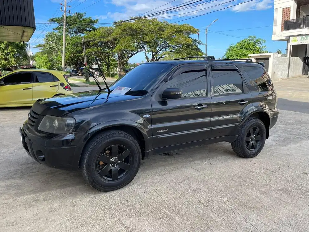 FORD ESCAPE 2.3 CC XLT SUNROOF 2007 A/T  ISTIMEWA