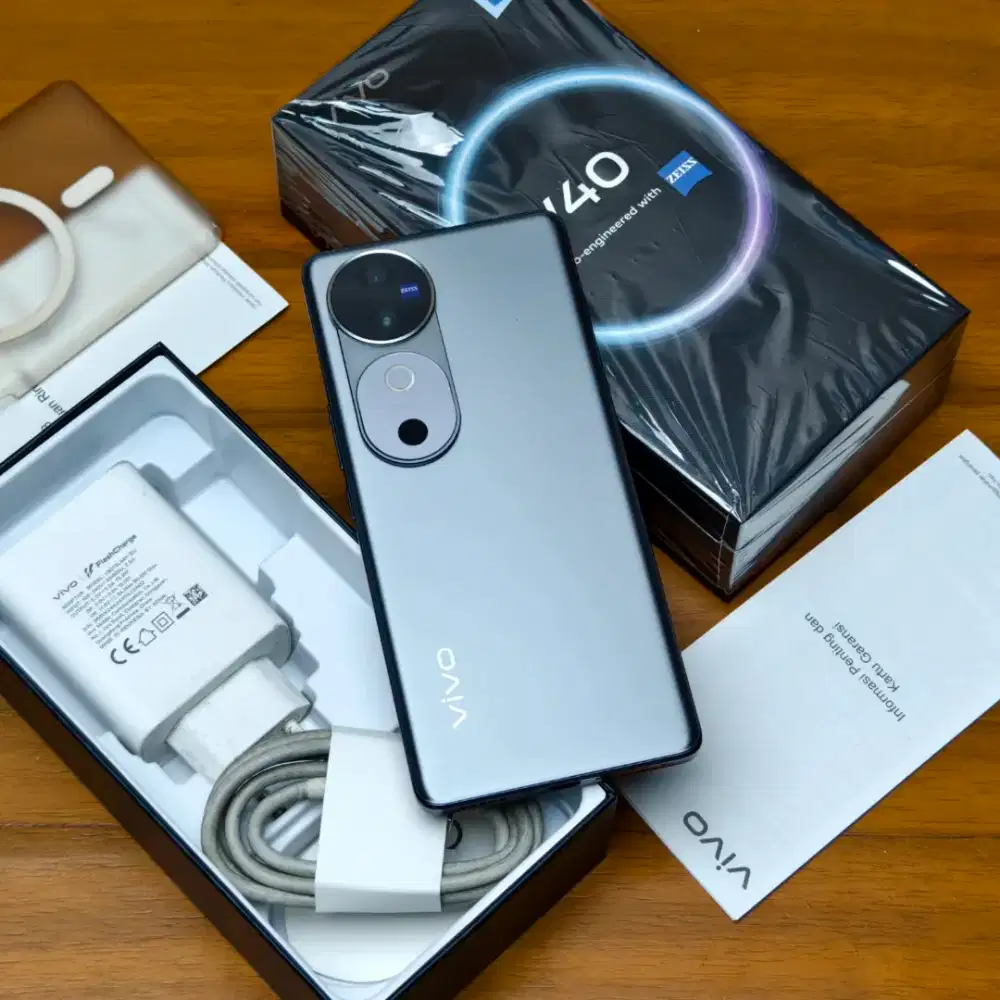vivo v40 12/256GB bekas resmi
