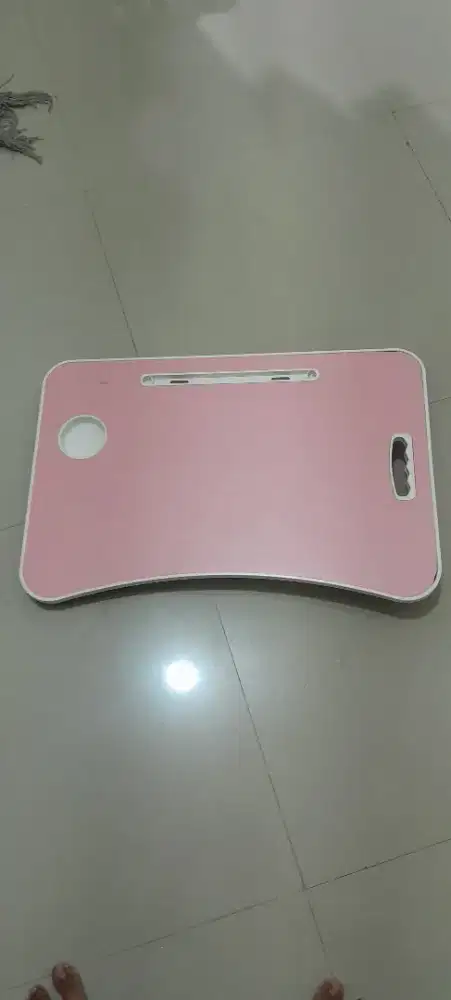 Jual meja lipat warna pin gak bisa jauh-jauh