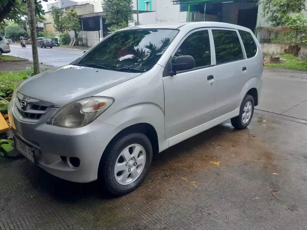 Daihatsu Xenia type Xi 1.3cc manual