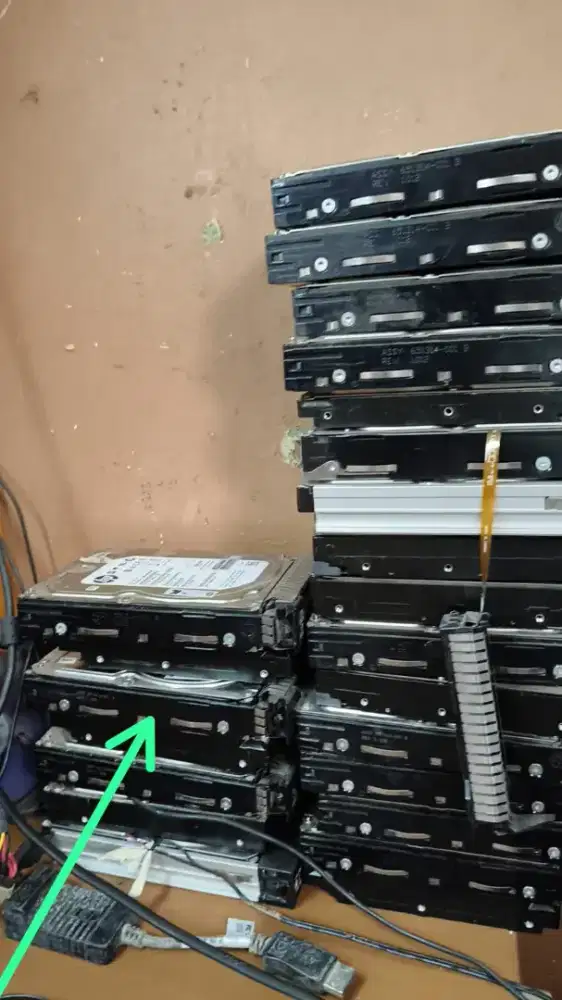 HDD 3 5  SATA  6 8 10 Tb ready