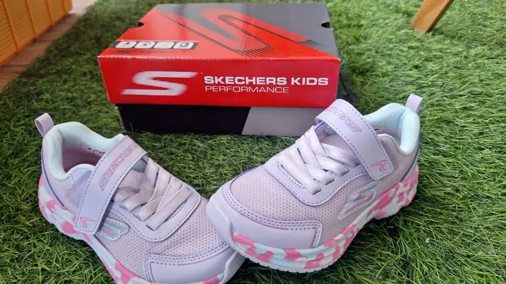 Sepatu anak cewek skecher original