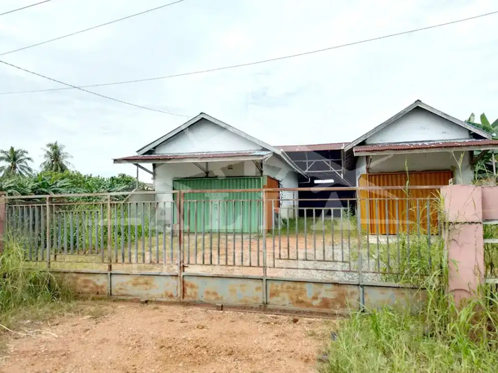 Jual Ruang Usaha Siap Pakai Tanah Luas Cocok Usaha Toko Bangunan Cafe Ruko