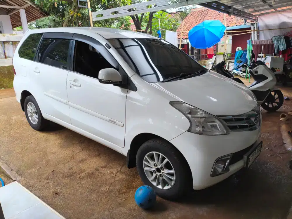 Xenia R deluxe 2014 mt