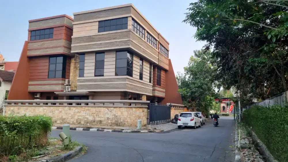 Rumah ex Kost 3 Lantai di Metland Menteng, Cakung, Jakarta Timur