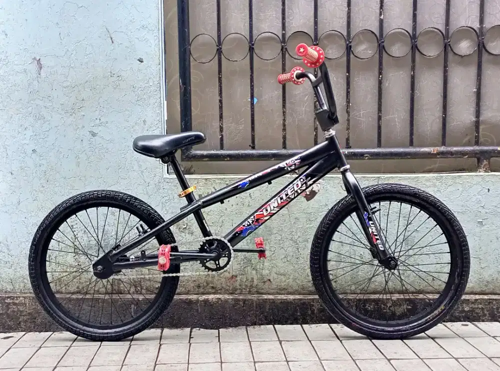 Sepeda BMX dcl United 20 inc rem terpedo, Harga Pas.. Cipinang