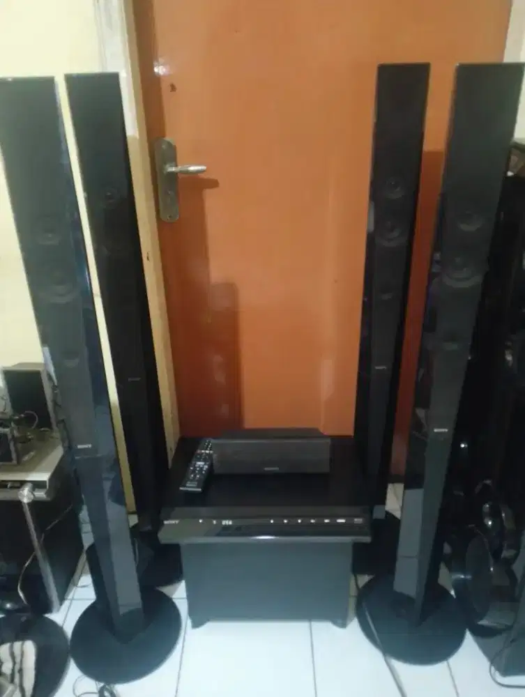 Bluray home teather sony BDV-E380 normal power besar