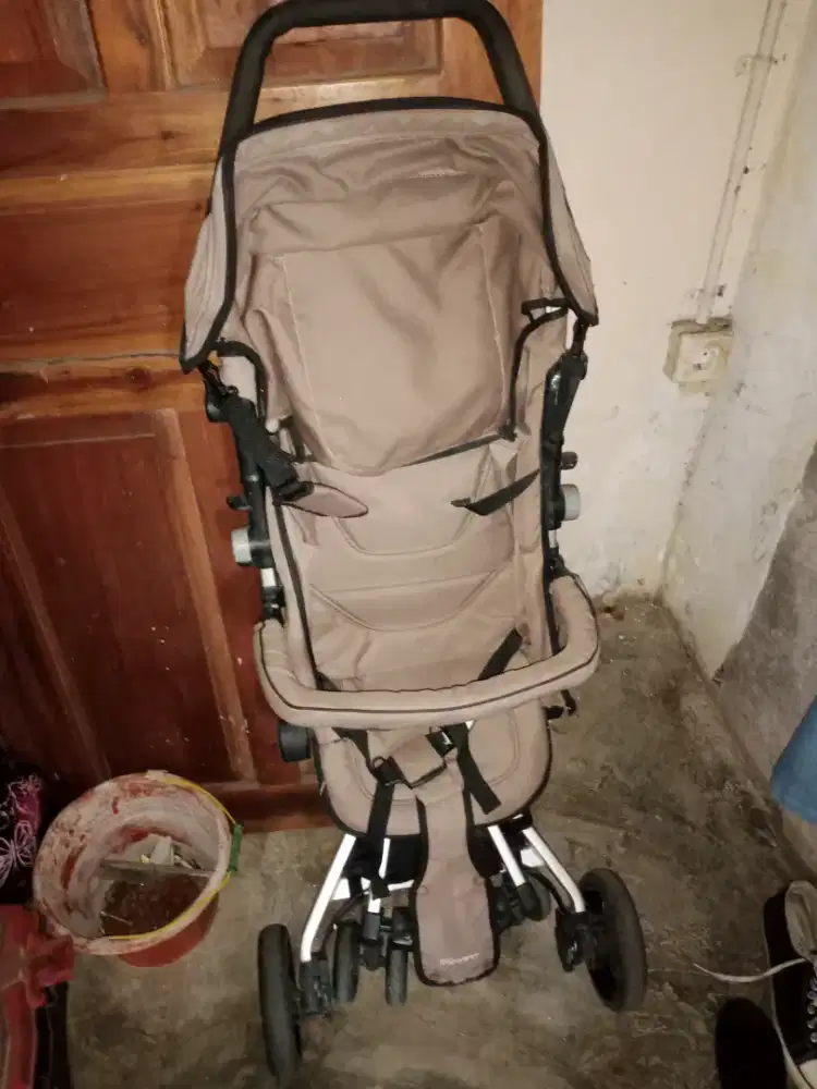 dorongan bayi (stroller)