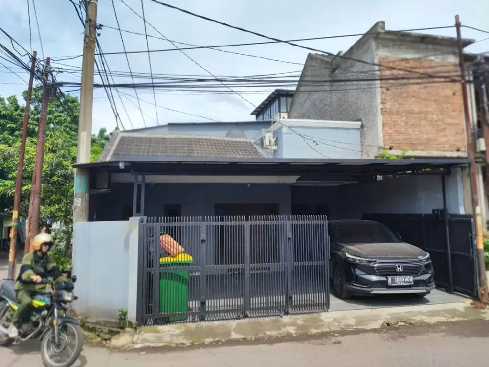 Jual Rumah pinggir jalan raya Bojongsoang  cocok buat usaha dan tempat tinggal  Rumah Hook depan SMPN