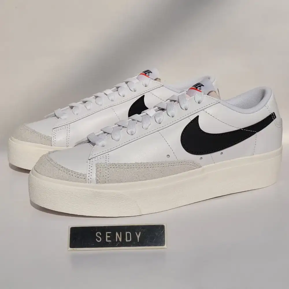 Nike Women's Blazer Low Platform Original Sepatu Sneakers Wanita White