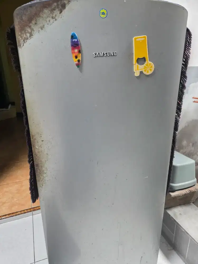 Kulkas Samsung normal