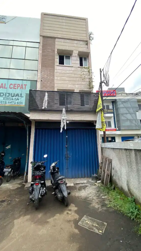 DISEWAKAN Ruko 3,5 Lantai Strategis Pasar Minggu