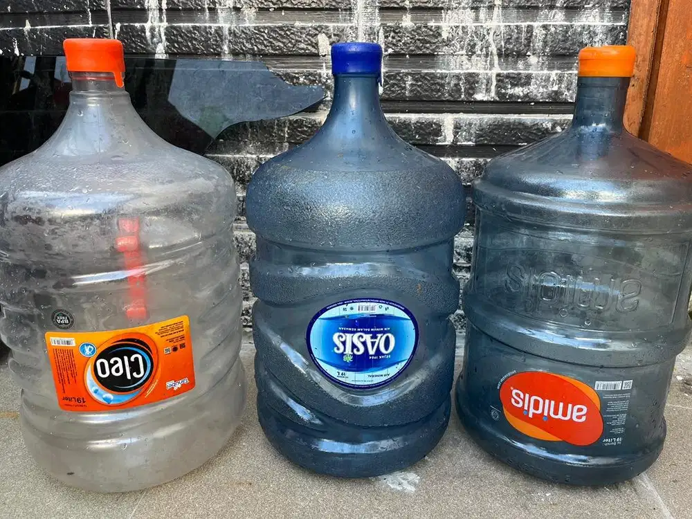 [Nego Tipis] Dijual Galon Bekas Stok Melimpah