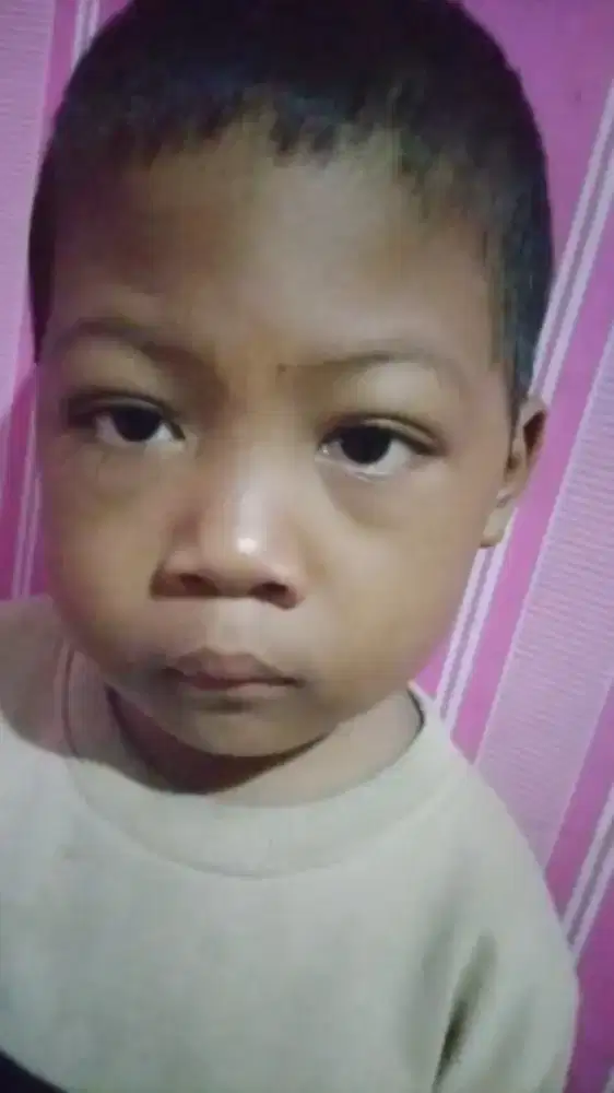 Tolong saya buat berobat anak sayaaa