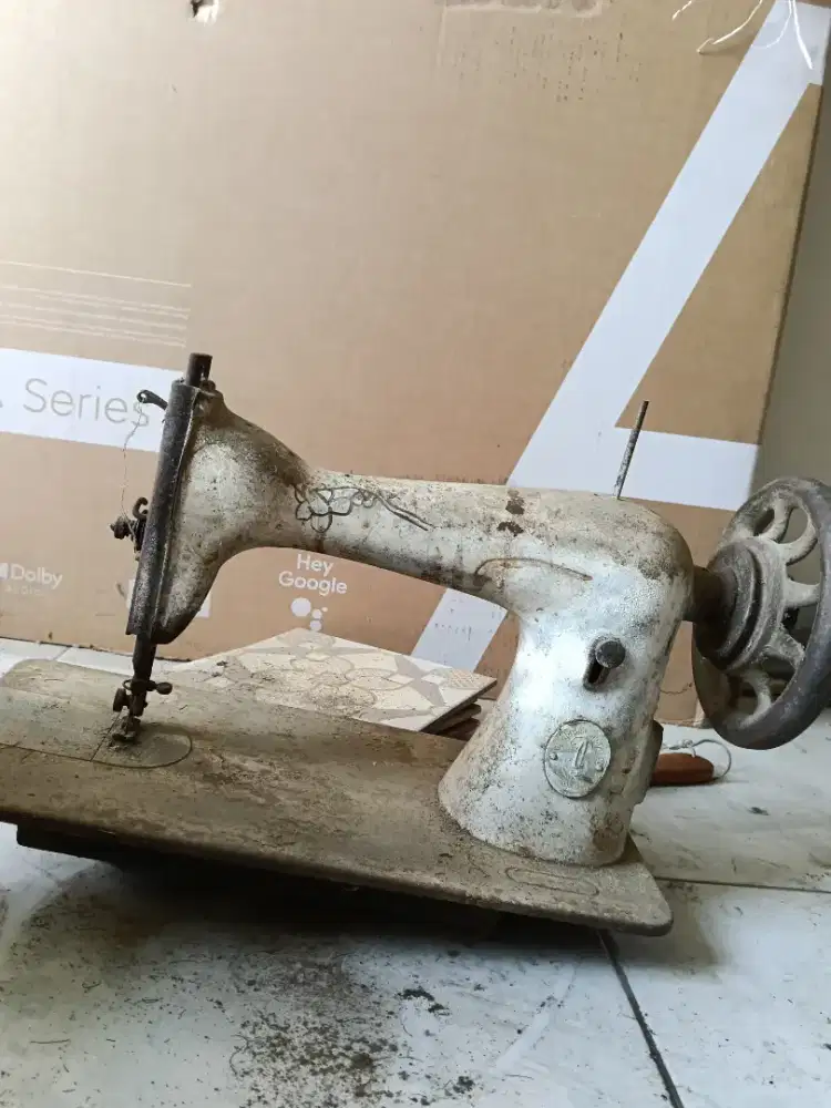 Dijual mesin jahit singer laba laba