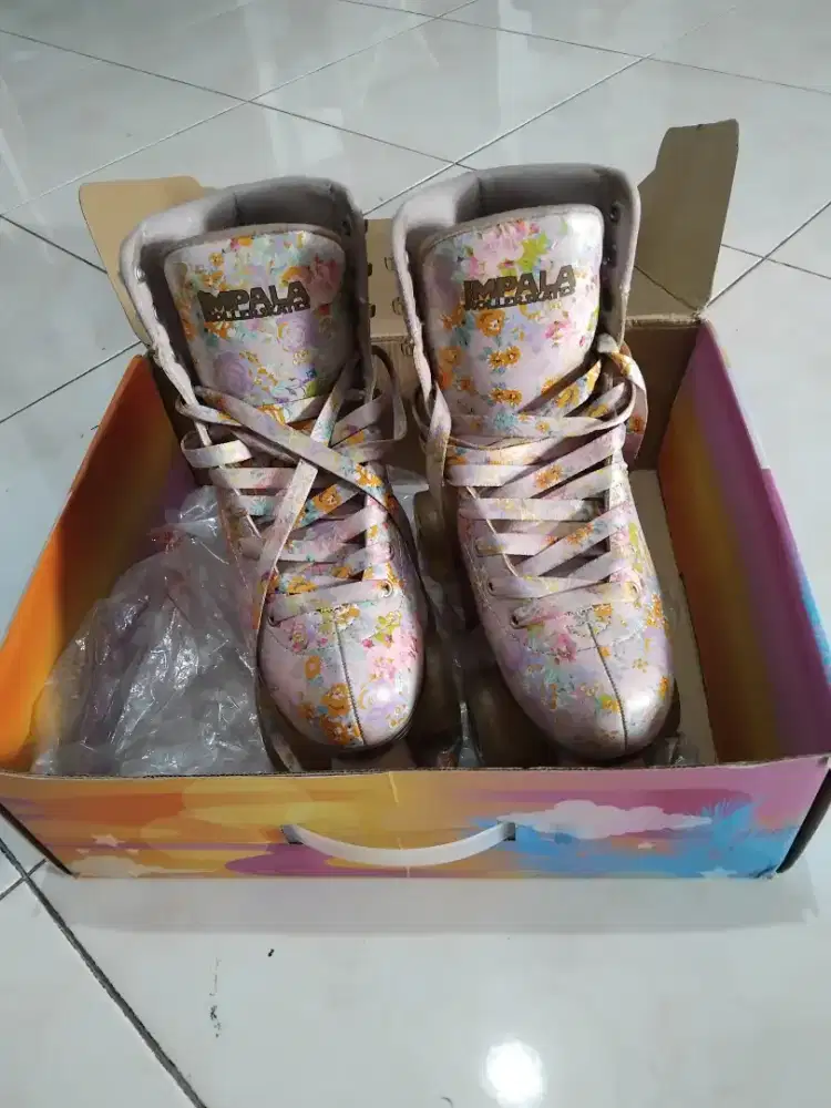 Dijual Impala rollerskates, ukuran 39