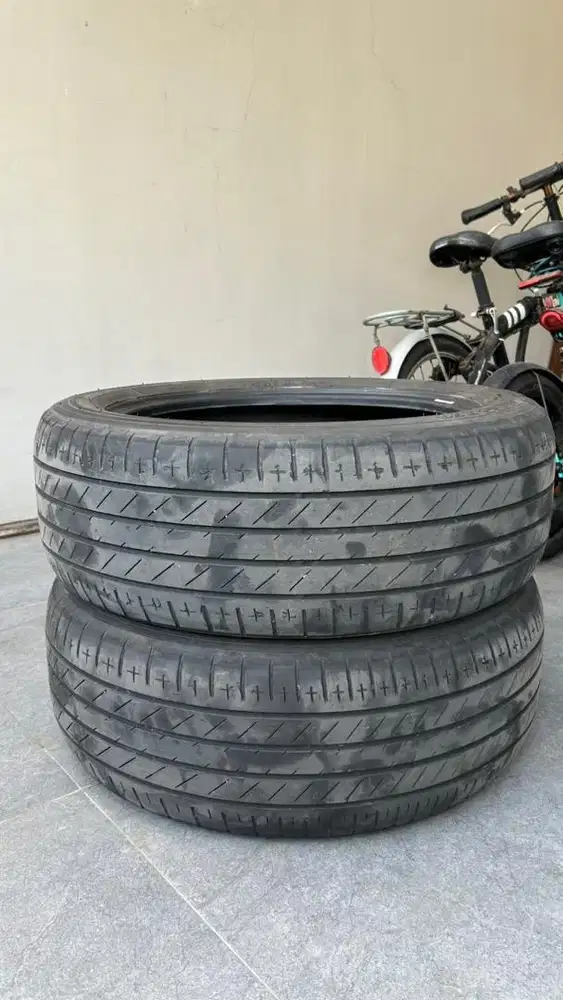 Toyo proxes 215/55 R17