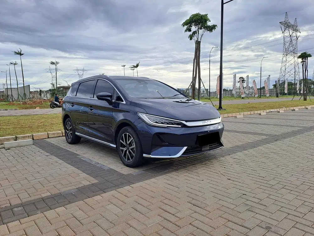 low km 7rb BYD M6 Superior 7S 2024 pemakaian 2025