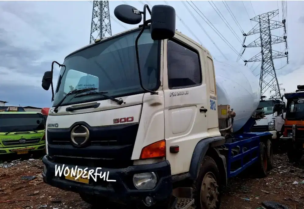 Hino Lohan FM 260 Ti Tronton 6×4 Mixer 7-8 Kbk Ors Turbo BIO Solar