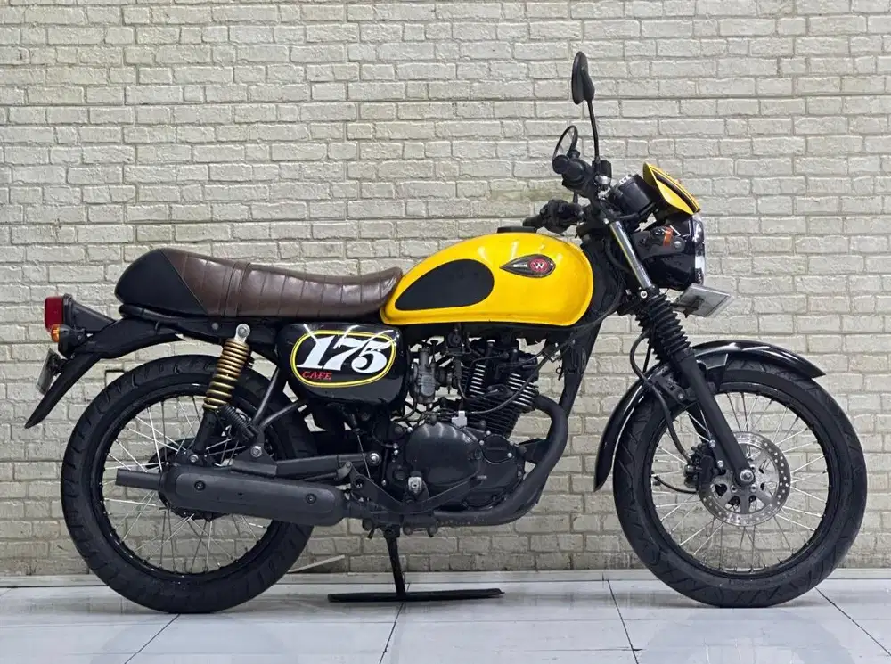 Kawasaki W175 Cafe Racer Favorit Colour Pajak hidup - Zaky Mustika