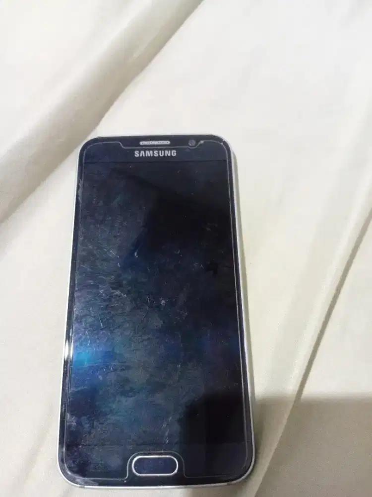 4hp semuanya samsuns6 .iphone6pkus.oppo sama tab huawei