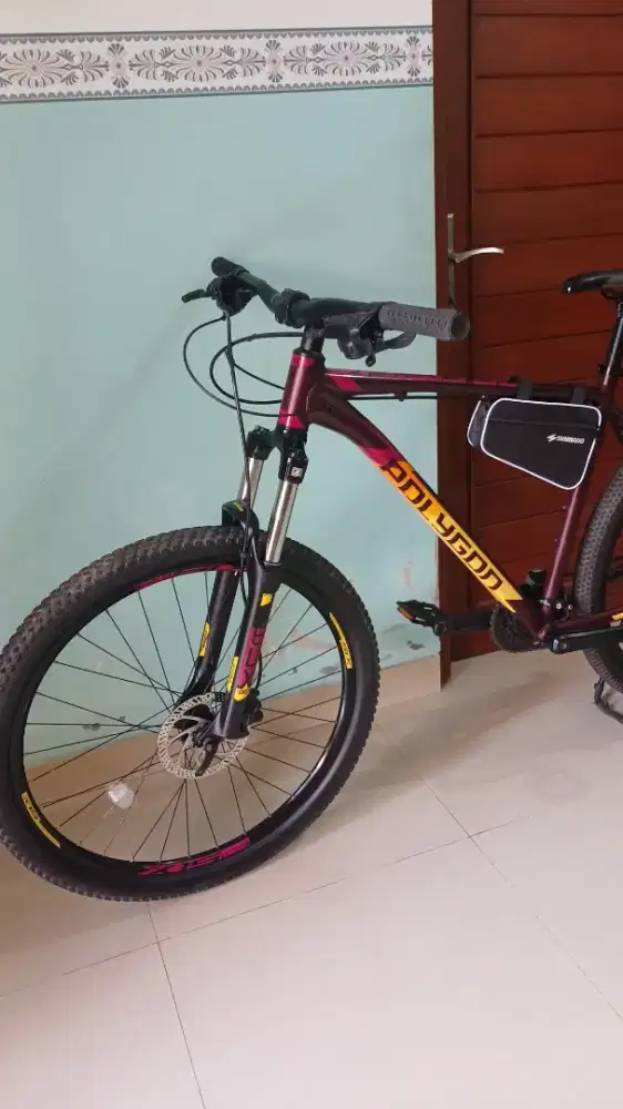 Sepeda Polygon Primer 4 msh sangat mulus