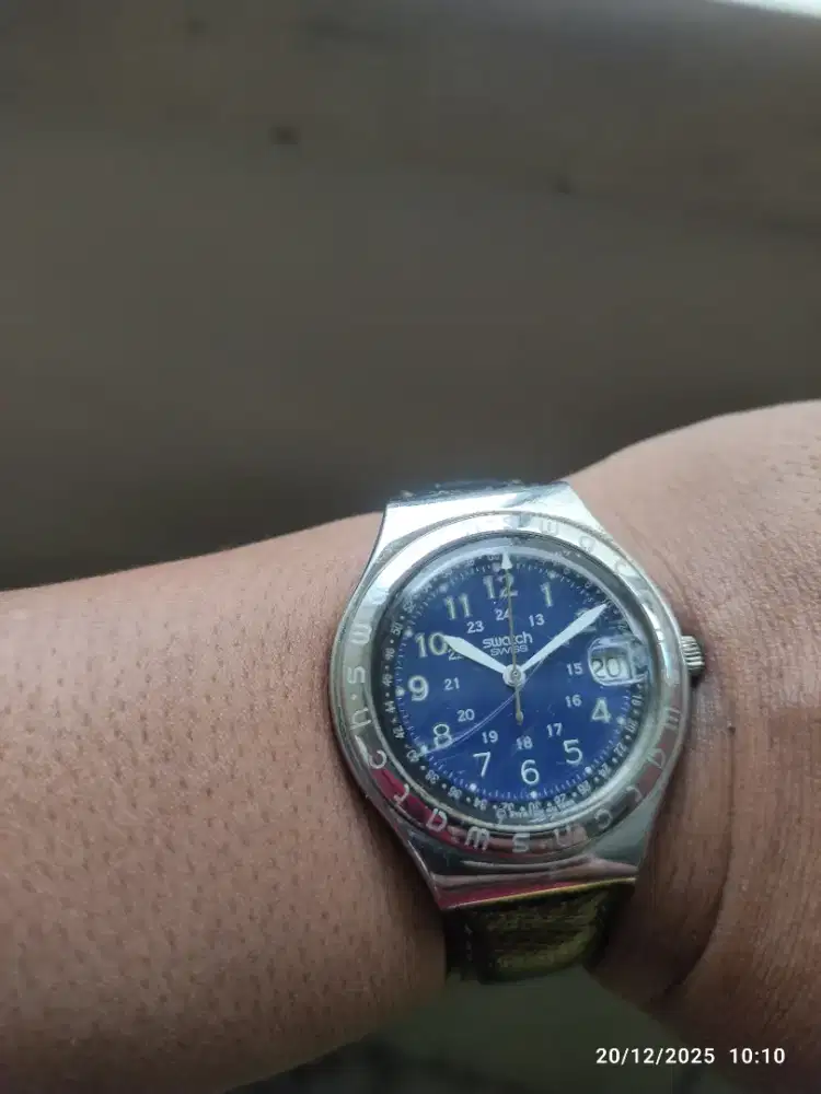 Jam tangan Swatch irony