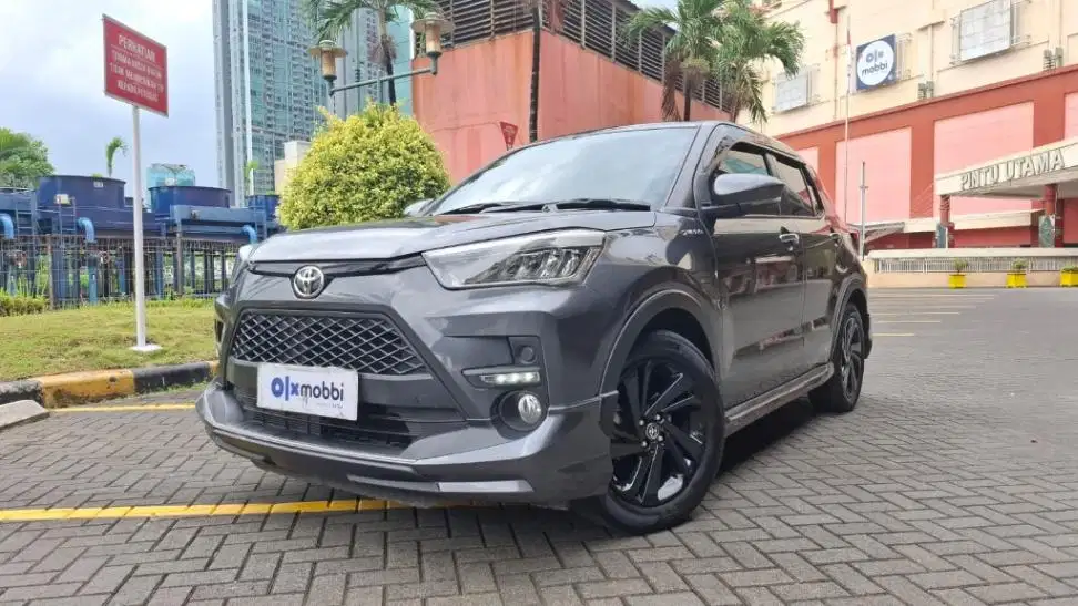 Pajak Panjang - Toyota Raize 1.0 GR Sport One Tone Bensin-AT 2022