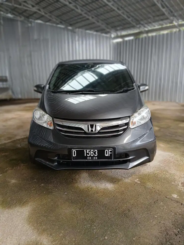 Honda Freed E / PSD 2012