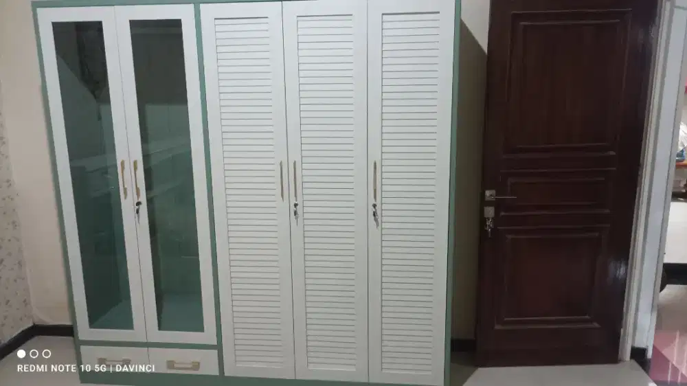 Lemari 5 pintu Green Aluza
