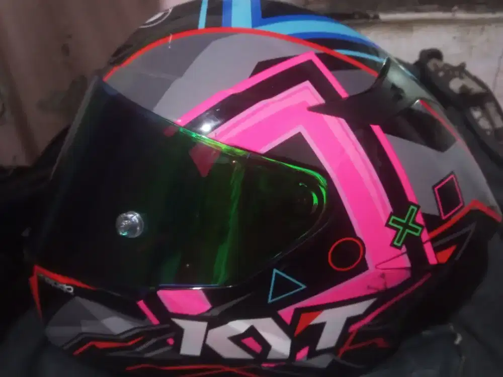 Jual helm KYT TT course Ratthapark Play.