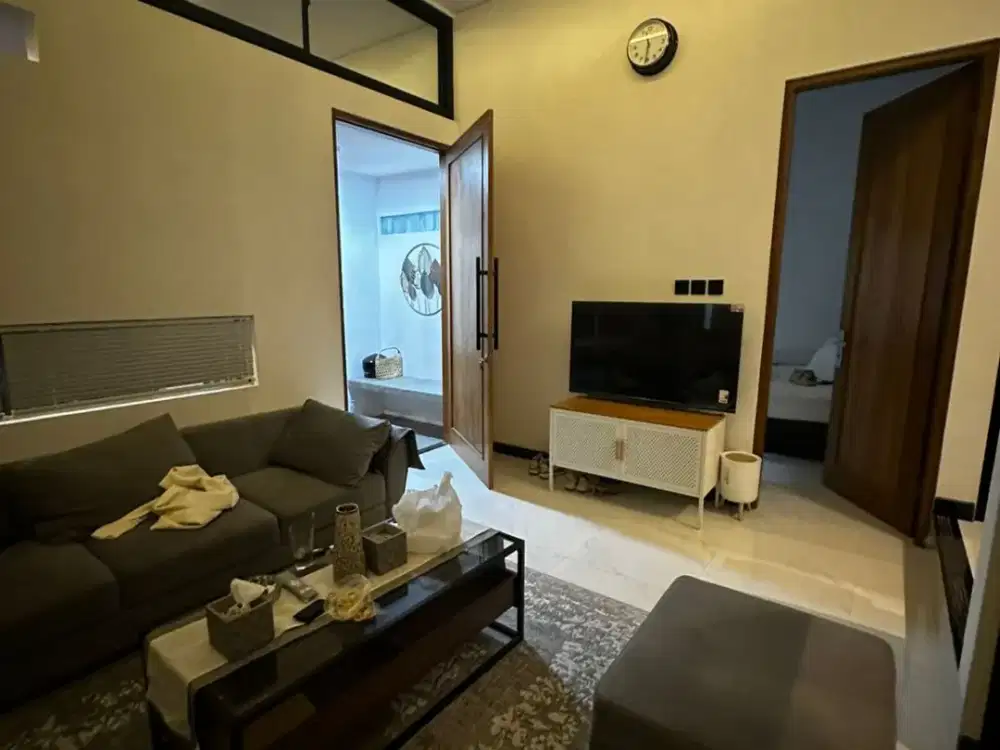 Rumah Cantik Siap Huni Dekat Cafe Sabin & Jalan Raya Besi Sleman