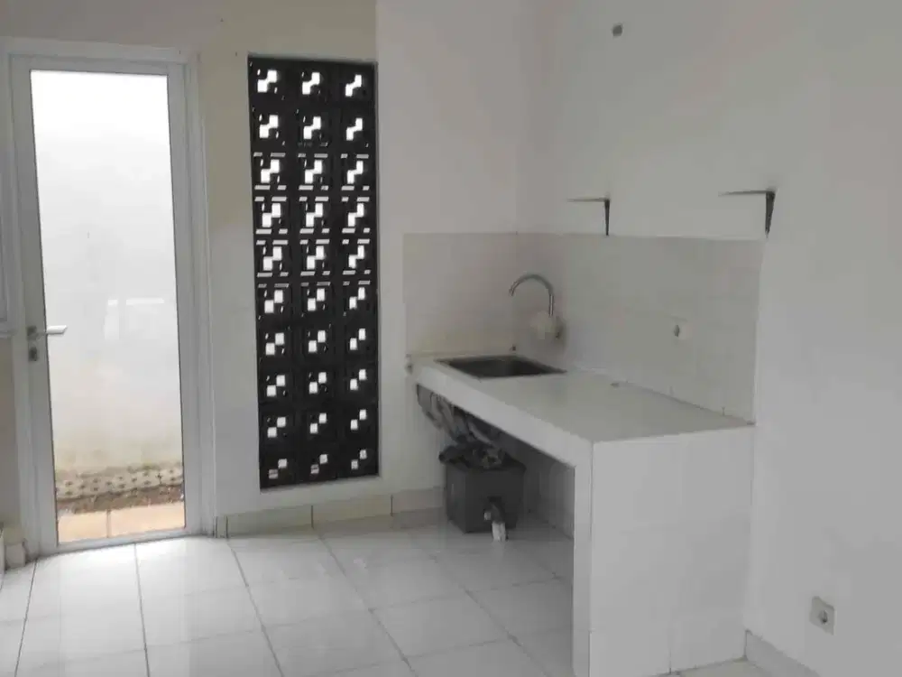 DISEWAKAN RUMAH CLUSTER DAYANA SUMMARECON BANDUNG