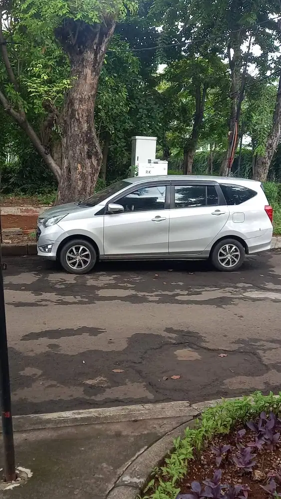 Jual Sigra R AT tahun 2017