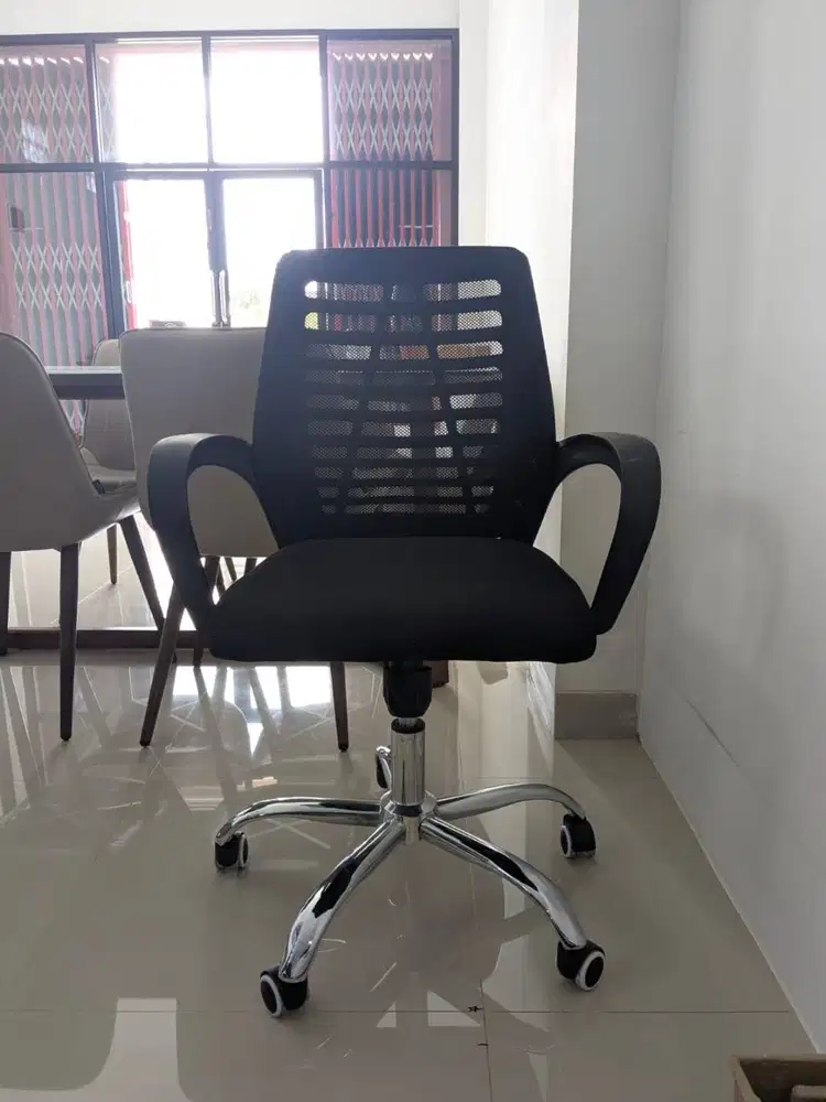 Kursi Kantor Ergononmis Mesh - Kondisi Mulus Like New