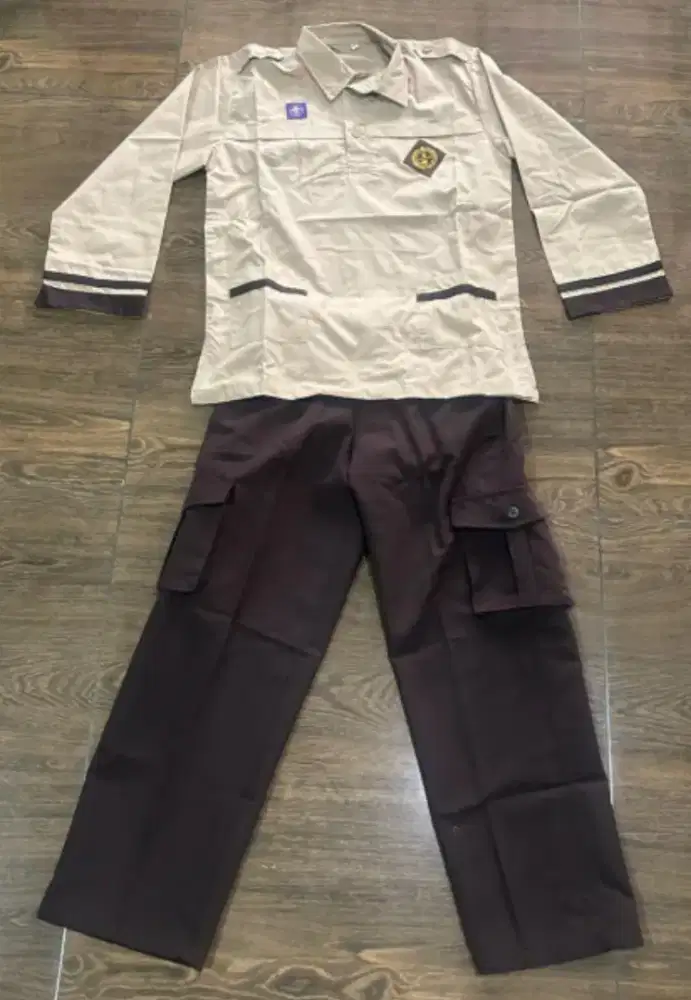 Setelan Seragam Pramuka siaga