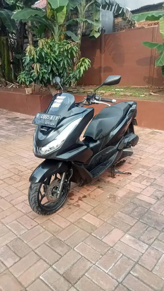 Second .. honda pcx 2021